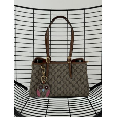 Брендовая женская сумка Gucci GG Emblem Medium Tote Bag Lux - G595 Брендовая женская сумка Gucci GG Emblem Medium Tote Bag Lux - G595