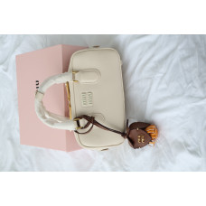 Брендовая женская сумка Miu Miu Arcadie Leather Bag Milk | Cтильная и элегантаная, из натуральной кожи M450