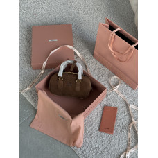 Брендовая женская сумка Miu Miu Arcadie Padded Suede Top-handle Bag Brown | Cтильная и вместительня, из натуральной замши M481