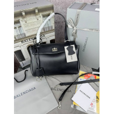 Брендовая женская сумка Balenciaga Rodeo Medium Black | Элегантная и вместительная, из натуральной кожи P18001