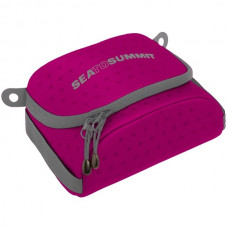 Чехол для техники Sea To Summit Travelling Light Padded Soft Cell Small berry (STS APSCSBY)